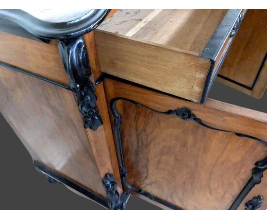 Credenza in radica di noce a due ante