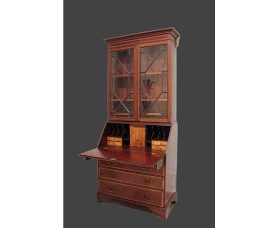 Cabinet with drawers and cabinet, prominence with a show