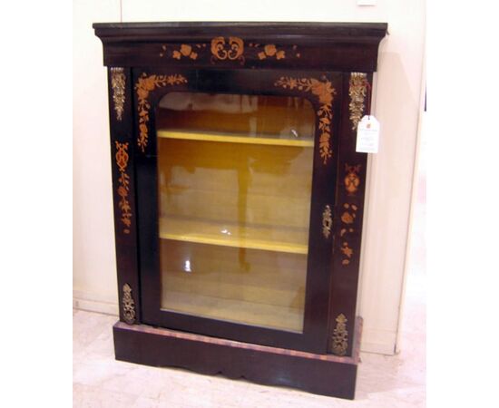 Mobile cabinet with marquetry and bronze ornaments. Eight hundred