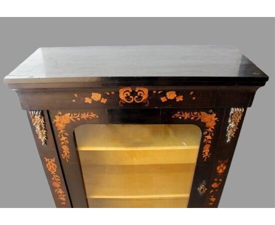 Mobile cabinet with marquetry and bronze ornaments. Eight hundred