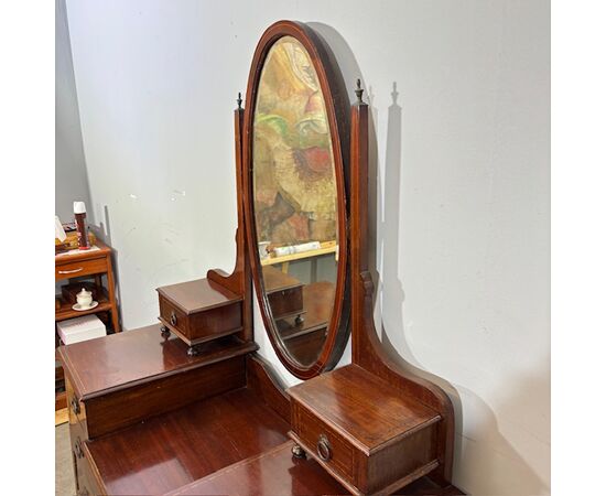 Antica cassettiera toilette inglese mogano e intarsi XIX secolo  . Specchio Basculante.  Mis 68 x 45 . h 142