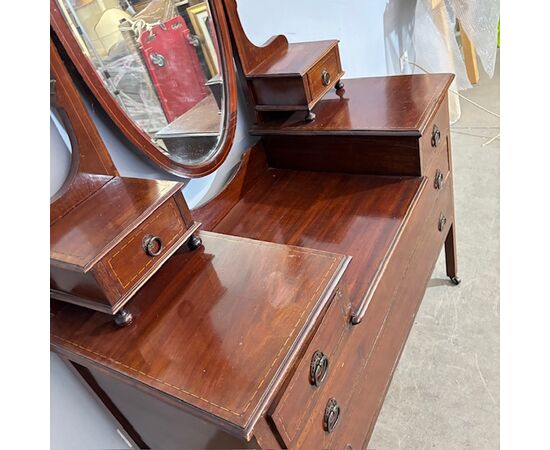 Antica cassettiera toilette inglese mogano e intarsi XIX secolo  . Specchio Basculante.  Mis 68 x 45 . h 142