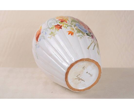 Italian Zaccagnini painted ceramic vase     