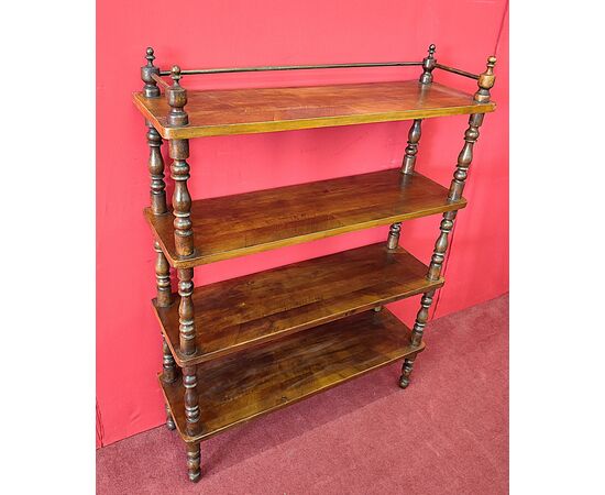 Four-shelf étagère bookcase