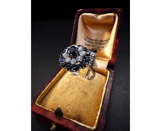 Anello  con  Zaffiri  e  Diamanti  