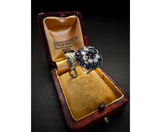 Anello  con  Zaffiri  e  Diamanti  