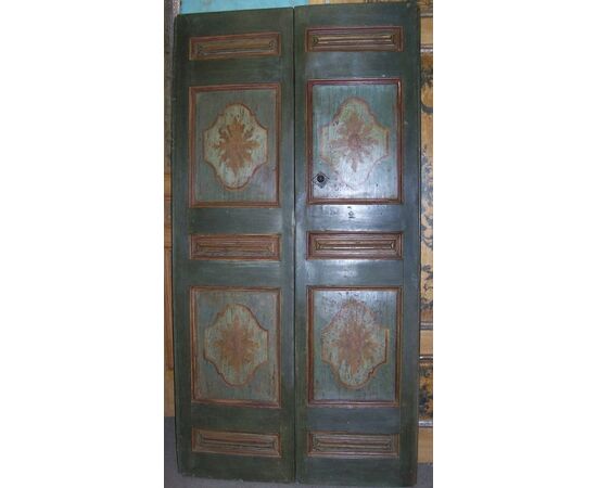 Marche painted door with two doors