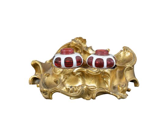 Calamaio in bronzo dorato - manifattura di Henry Dasson (Parigi 1825 - Parigi 1896).