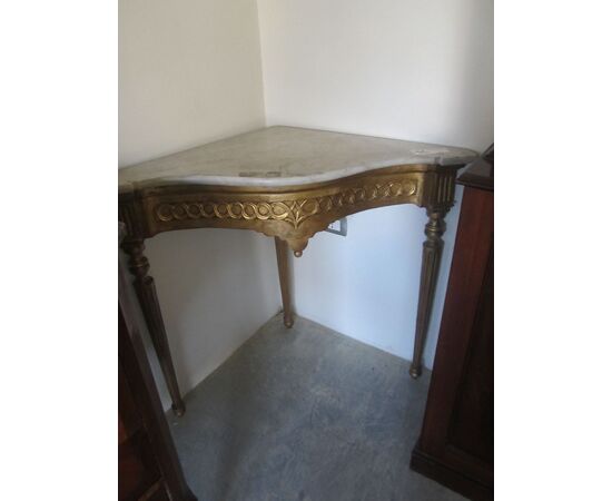 Console Louis XVI to golden angle