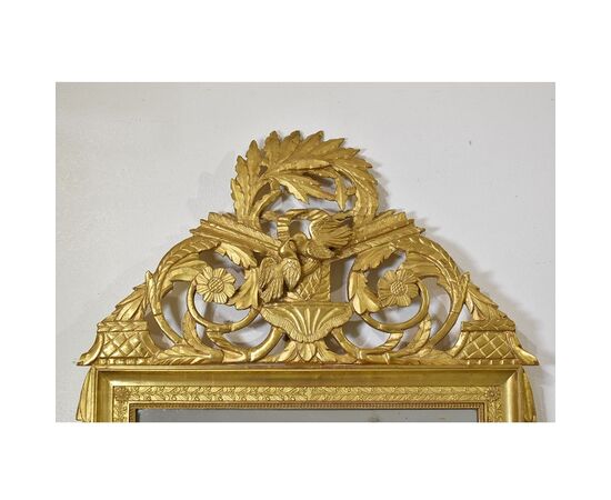 SPECCHIO ANTICO CON UCCELLINI, SPECCHIERA  ANTICA DEL SETTECENTO, CORNICE DORATA IN LEGNO INTAGLIATO. (SPC186)