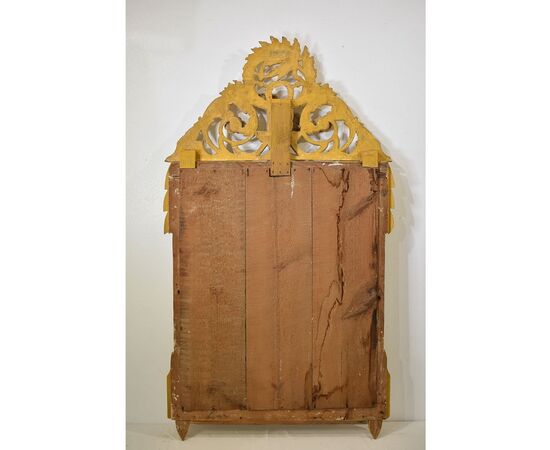 SPECCHIO ANTICO CON UCCELLINI, SPECCHIERA  ANTICA DEL SETTECENTO, CORNICE DORATA IN LEGNO INTAGLIATO. (SPC186)