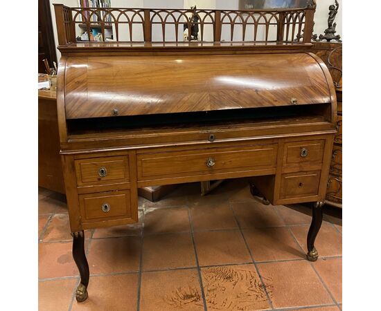 Elegant Writing Desk     