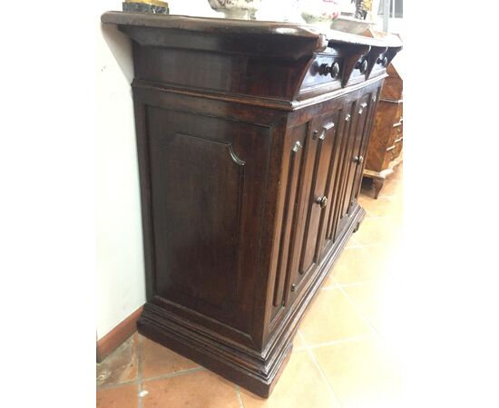 Credenza Bolognese 