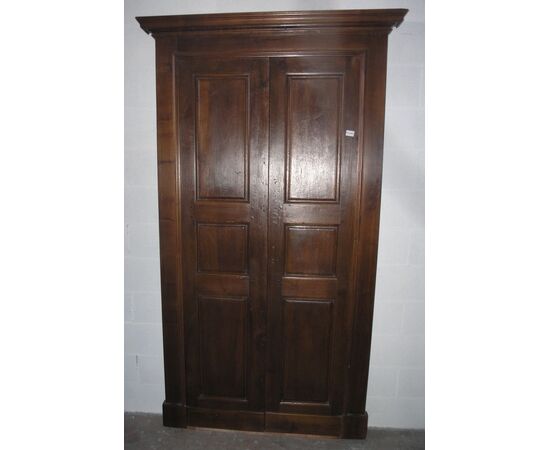 Pti630 door with walnut frame, max cm 218 x 112 cm     