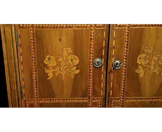 CREDENZA INTARSIATA - NORD EUROPA -  XIX SEC.