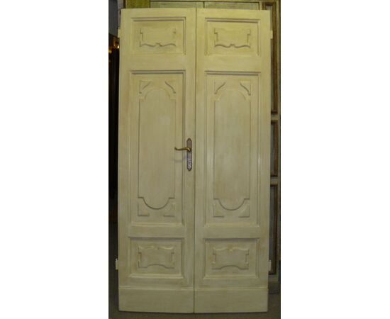 19th century lacquered Lombard door with two doors     
