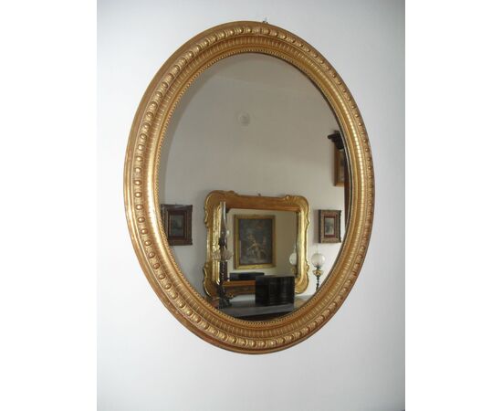 oval mirror     