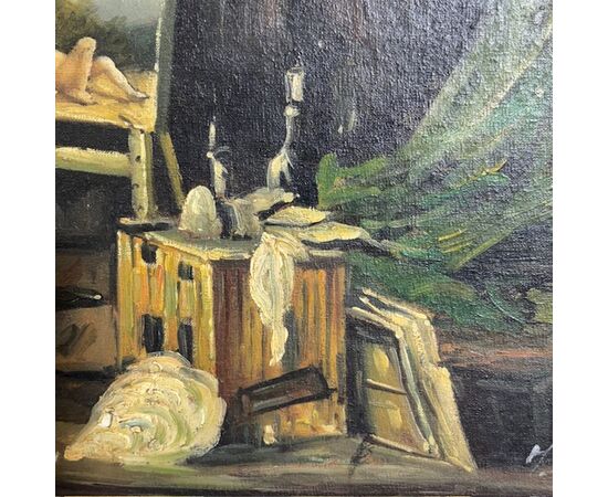 Antico dipinto olio su tavola Atelier d artista. Epoca 1850 con cornice antica dorata. Mis 64 x 50 . Firmato 