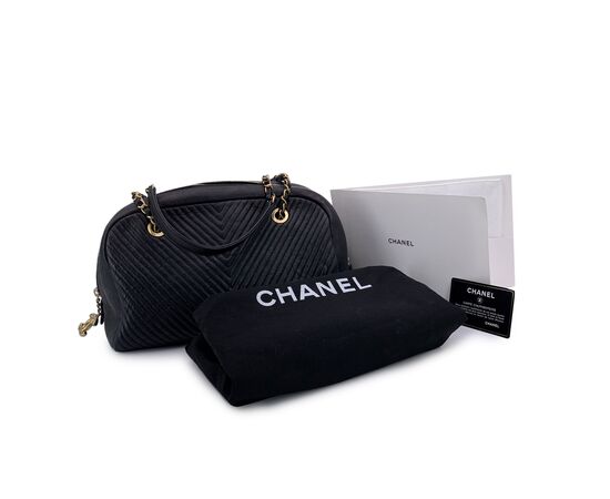 CHANEL Borsa a Mano in Pelle Col. Nero Bowling Bag M