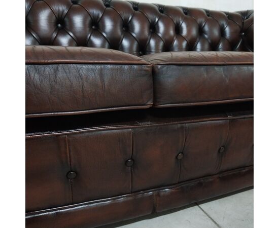 Divano chesterfield club 3 posti inglese vintage originale in pelle marrone testa di moro 