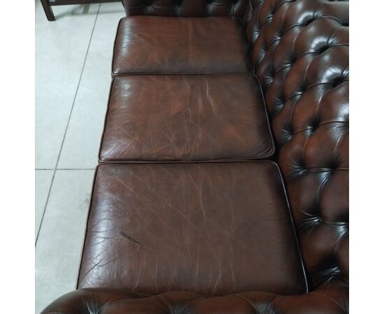 Divano chesterfield club 3 posti inglese vintage originale in pelle marrone testa di moro 