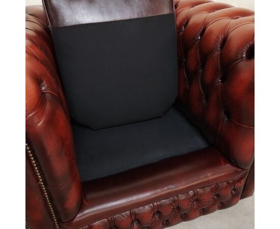 Poltrona chesterfield club inglese vintage originale in pelle rosso bordeaux 