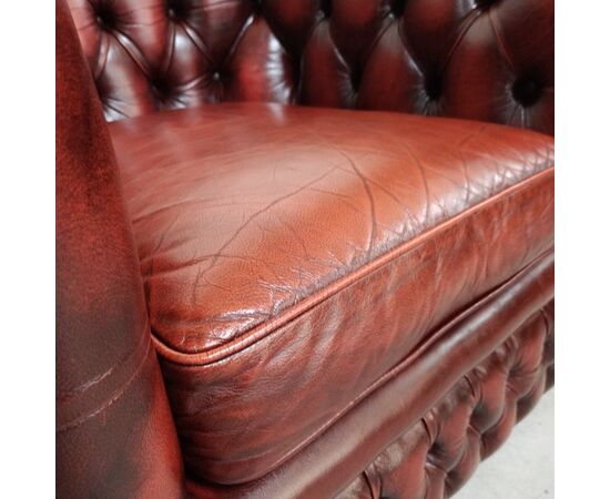 Poltrona chesterfield club inglese vintage originale in pelle rosso bordeaux 