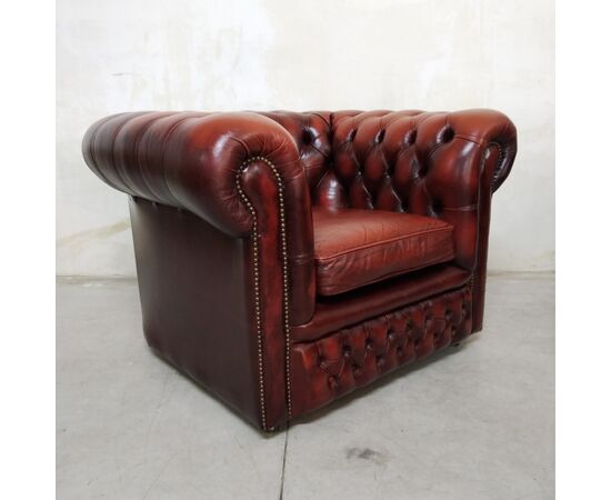 Poltrona chesterfield club inglese vintage originale in pelle rosso bordeaux 