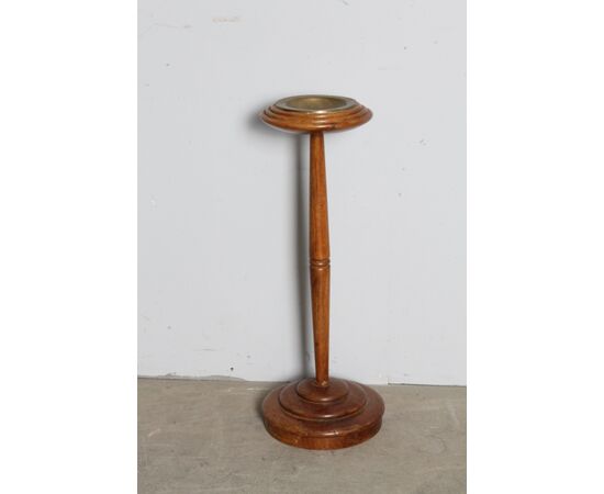 Antico posacenere da terra art deco 1940 in noce massello e ottone. Alto cm 65