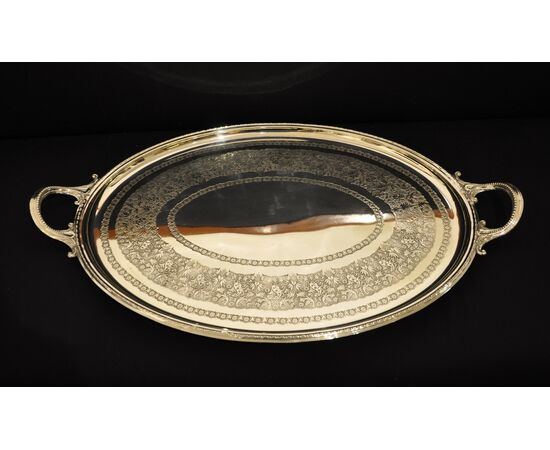 Oval tray in silver plate     