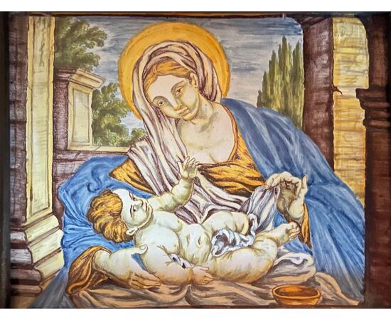 Formella in maiolica policroma raffigurante Madonna con Bambino.Bottega Gentili,Castelli d’Abruzzo.