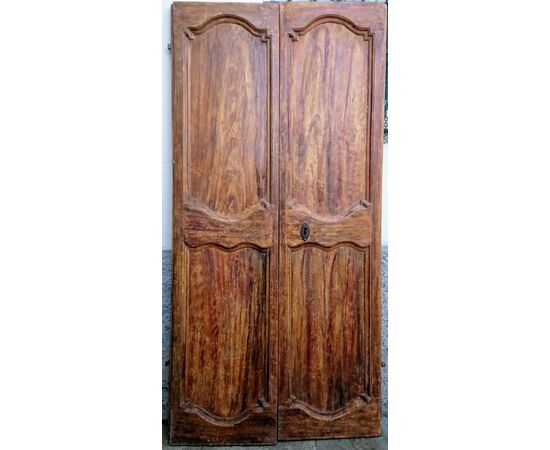 Marche door painted with faux briar     