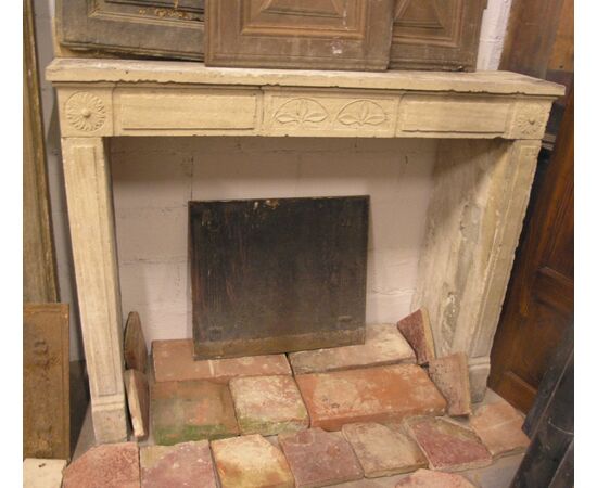 chp284 Louis XVI fireplace in Burgundy stone, size 138 xh 113 cm,     