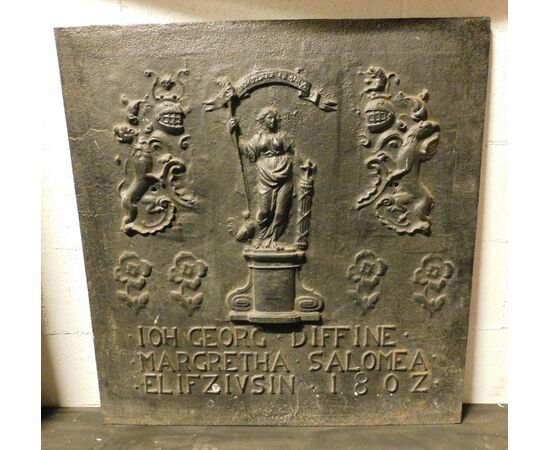 p196 cast iron fireplace plate with names and date 1807, mis. cm 78 xh 82     
