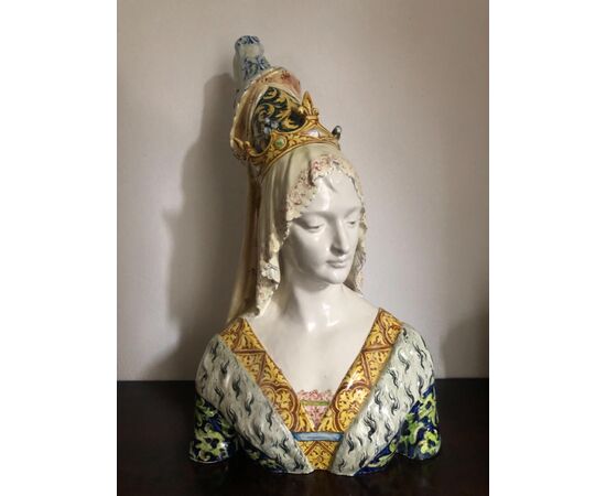 Majolica bust, Renaissance Queen. Minghetti Manufacturing. Bologna.     