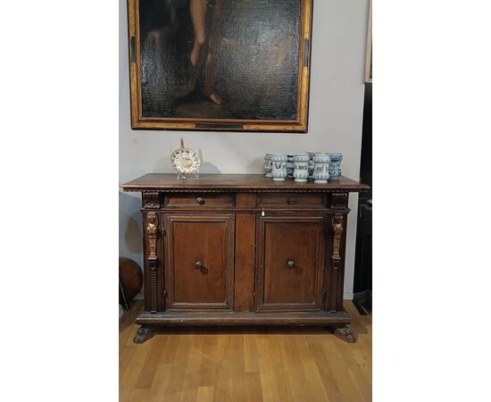 CREDENZA CON CARIATIDI FINE XVI-INIZI XVII SECOLO