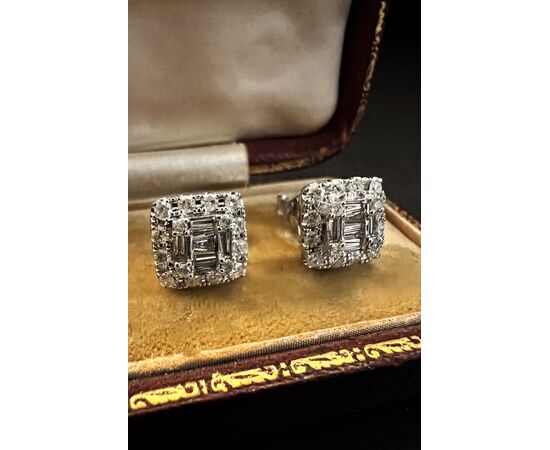 Orecchini  quadrati   con  Diamanti  1  ct.