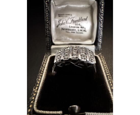 Anello fascia  con  Diamanti  per  0.80  ct.  
