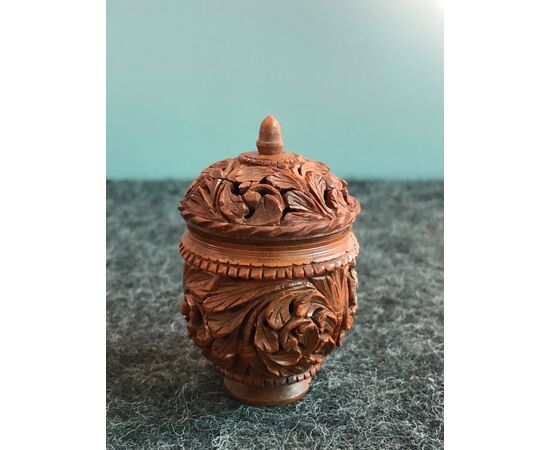 Box in curozo seed with openwork plant motif decoration. France.     
