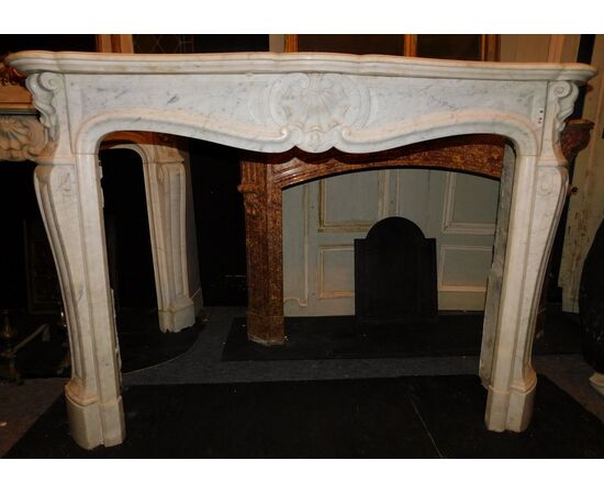 chm644 - fireplace in white Carrara marble, cm l 154 xh 108     