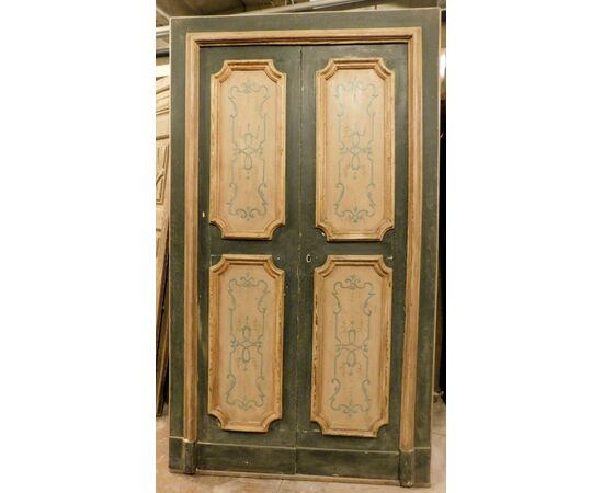 ptl501 - Neapolitan lacquered door, cm l 132 xh 226     