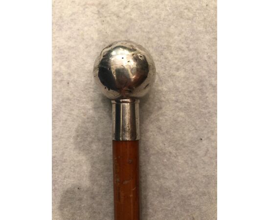 Boy&#39;s stick with silver knob and rattan cane. England.     