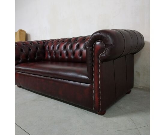 Divano Chesterfield club 3 posti inglese originale in pelle rosso bordeaux anticato ( VENDUTO ) 