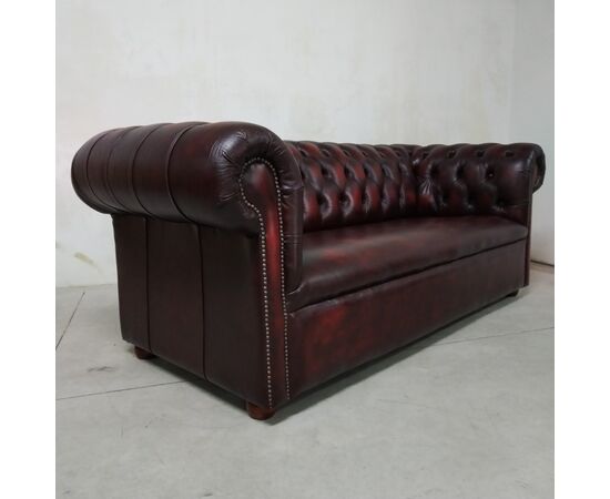 Divano Chesterfield club 3 posti inglese originale in pelle rosso bordeaux anticato ( VENDUTO ) 