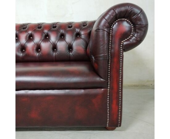 Divano Chesterfield club 3 posti inglese originale in pelle rosso bordeaux anticato ( VENDUTO ) 