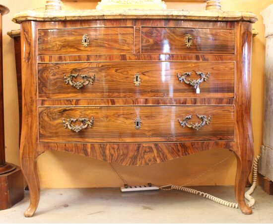 Tuscan &quot;Balestra&quot; chest of drawers (epoch: Louis XV)     