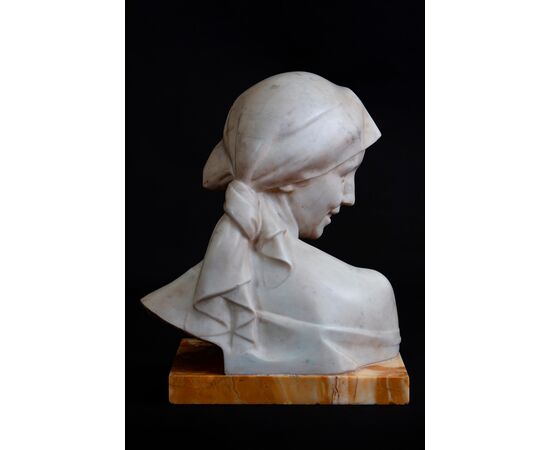 Scultura in marmo di Armando Violi (1883-1934)