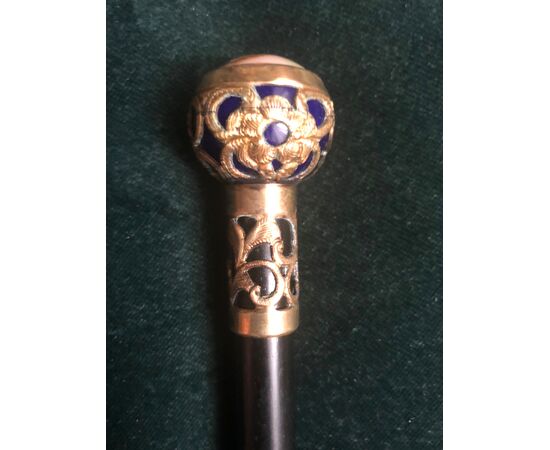Evening staff with knob in brass and Sevres porcelain with painted female figure.     