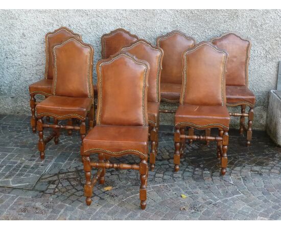 Gruppo di nove sedie rocchetto