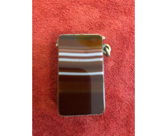 Agate and silver matchbox without punch.     